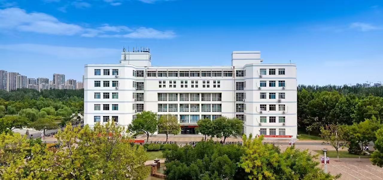 2025年龙8-long8(中国)唯一官方网站转专业拟录取名单